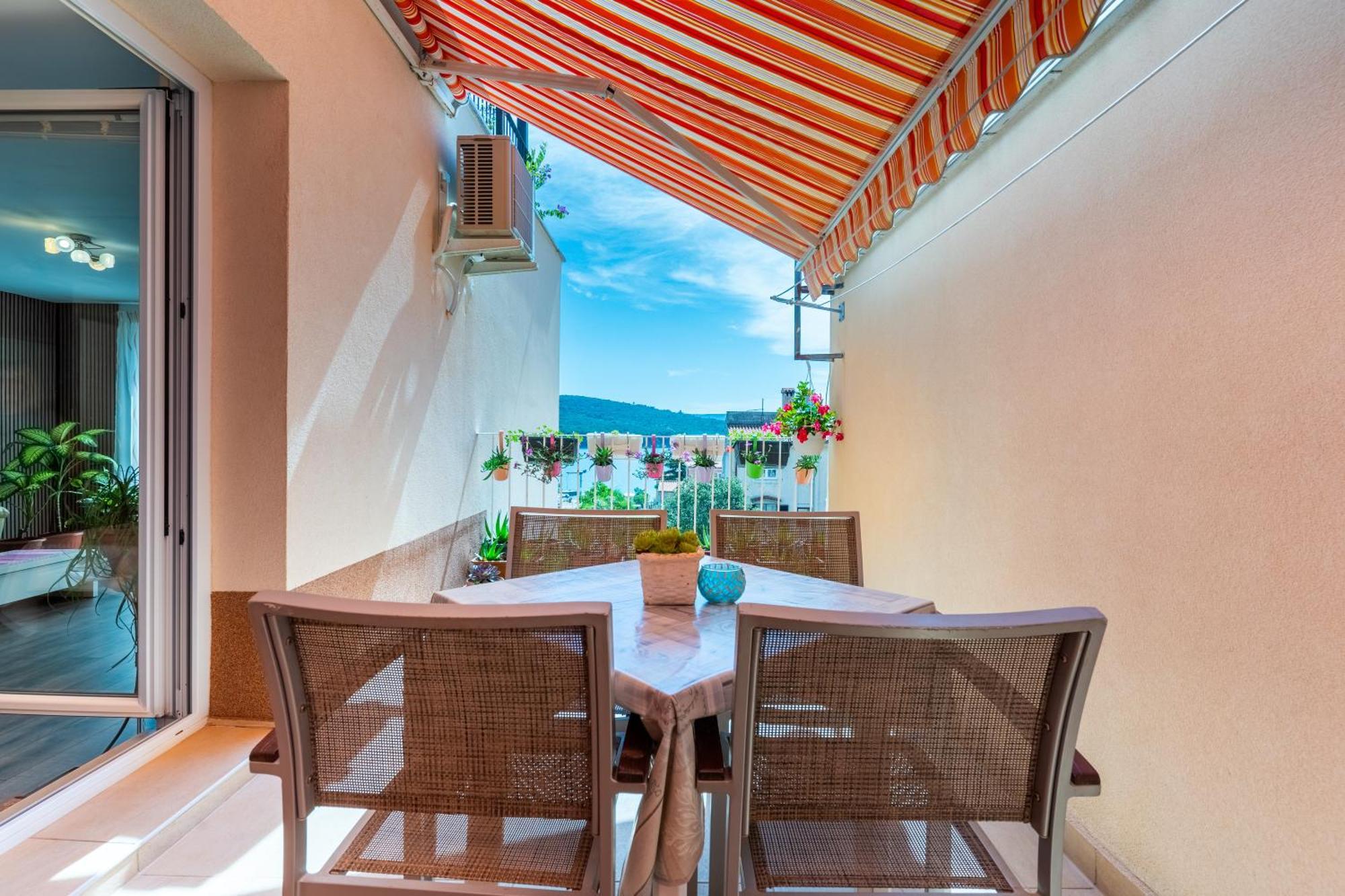 Apartman Laura Đảo Đảo Cres Ngoại thất bức ảnh