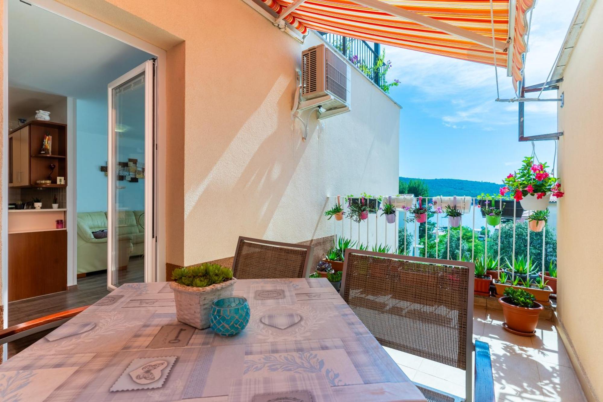 Apartman Laura Đảo Đảo Cres Ngoại thất bức ảnh